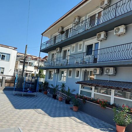 Hotel Rene si Ilinca à Eforie Nord Extérieur photo